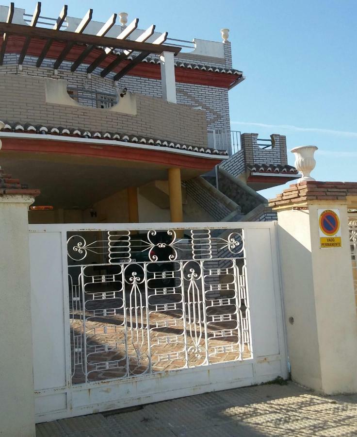 Chalet Los Jarrones Torre Del Mar Exterior foto